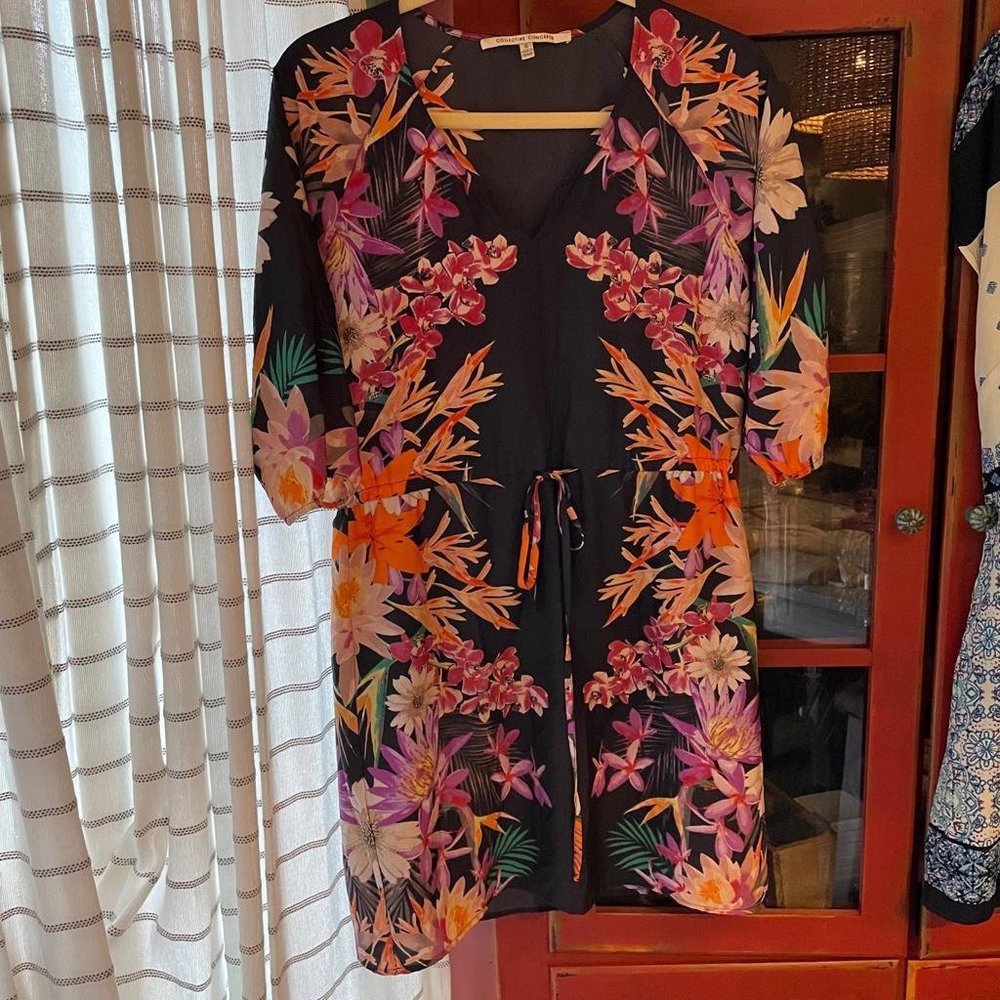 Bundle - 4 Dresses - image 7